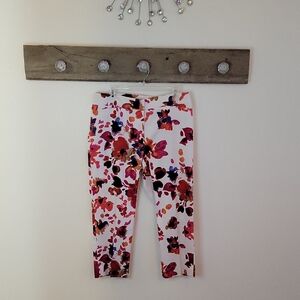 Chico's Ultimate Floral Crop Pants SZ 1.5/10